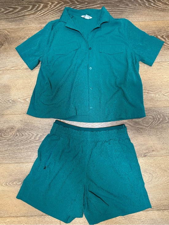 Athleta Tops - Textured Teal Short-Sleeve Button-Up Shirt - M